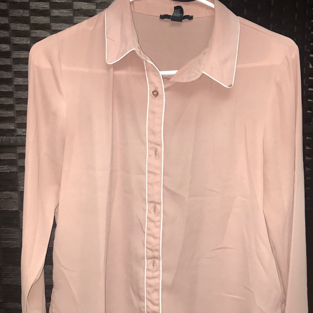 Long sleeve pink shirt